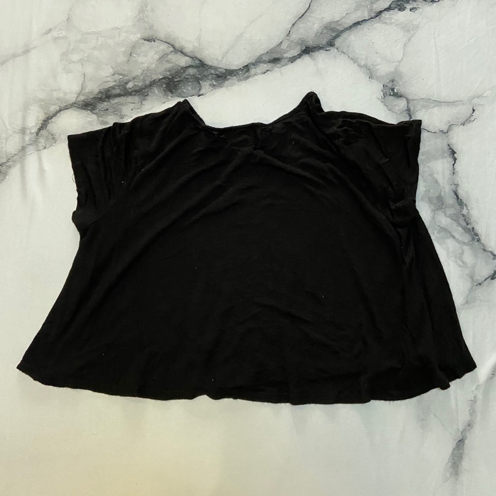 Graphic Crop Top - Picture 4 of 4